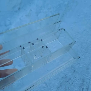 Smyckesförvaring  - Smyckesförvaring + bonus plagg