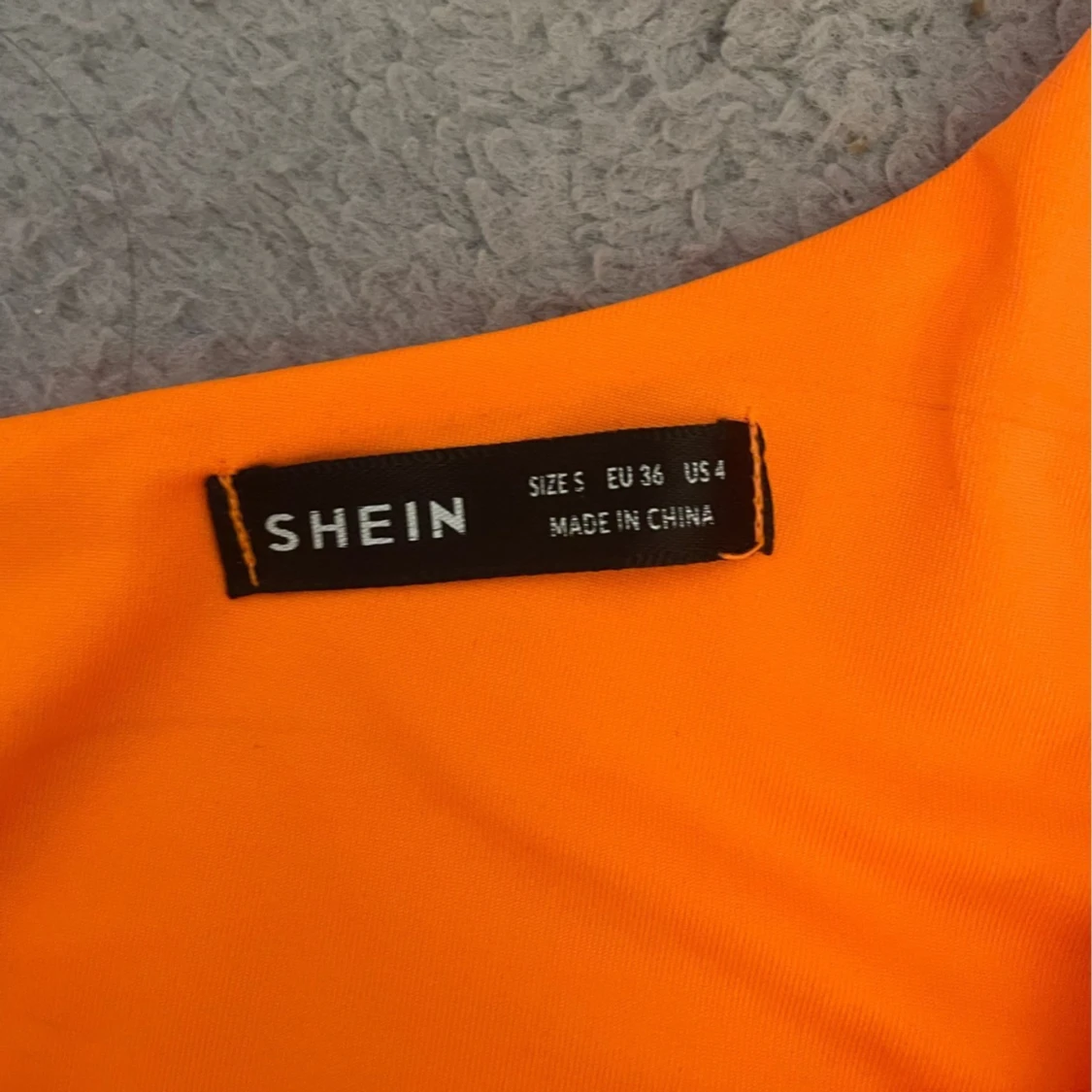 Orange klänning stl S från SHEIN  - 90