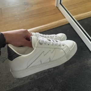 Zadig voltaire sneakers  - Jättefina Zadig skor. Storlek 37 passar även 38  Nypris 3999kr 