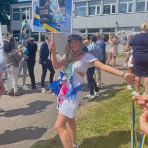 Vit klänning/Studentklänning - Superfin klänning från h&m, populär som studentklänning.💓 Använd 1 gång!