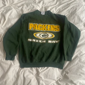 Collegetröja  - Vintage Green bay collage sweatshirt, som ny!