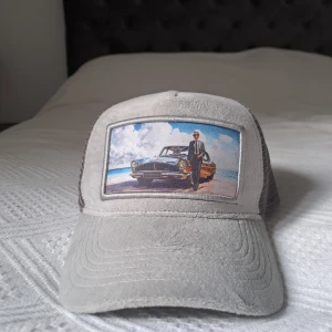 Velvet keps  - Fint skick