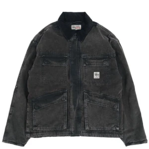 Stussy washed canvas jacket - perfekt workwear jacka inför våren, och inte bara det, det håller dig varmt i vinter också!!! högsta bud.