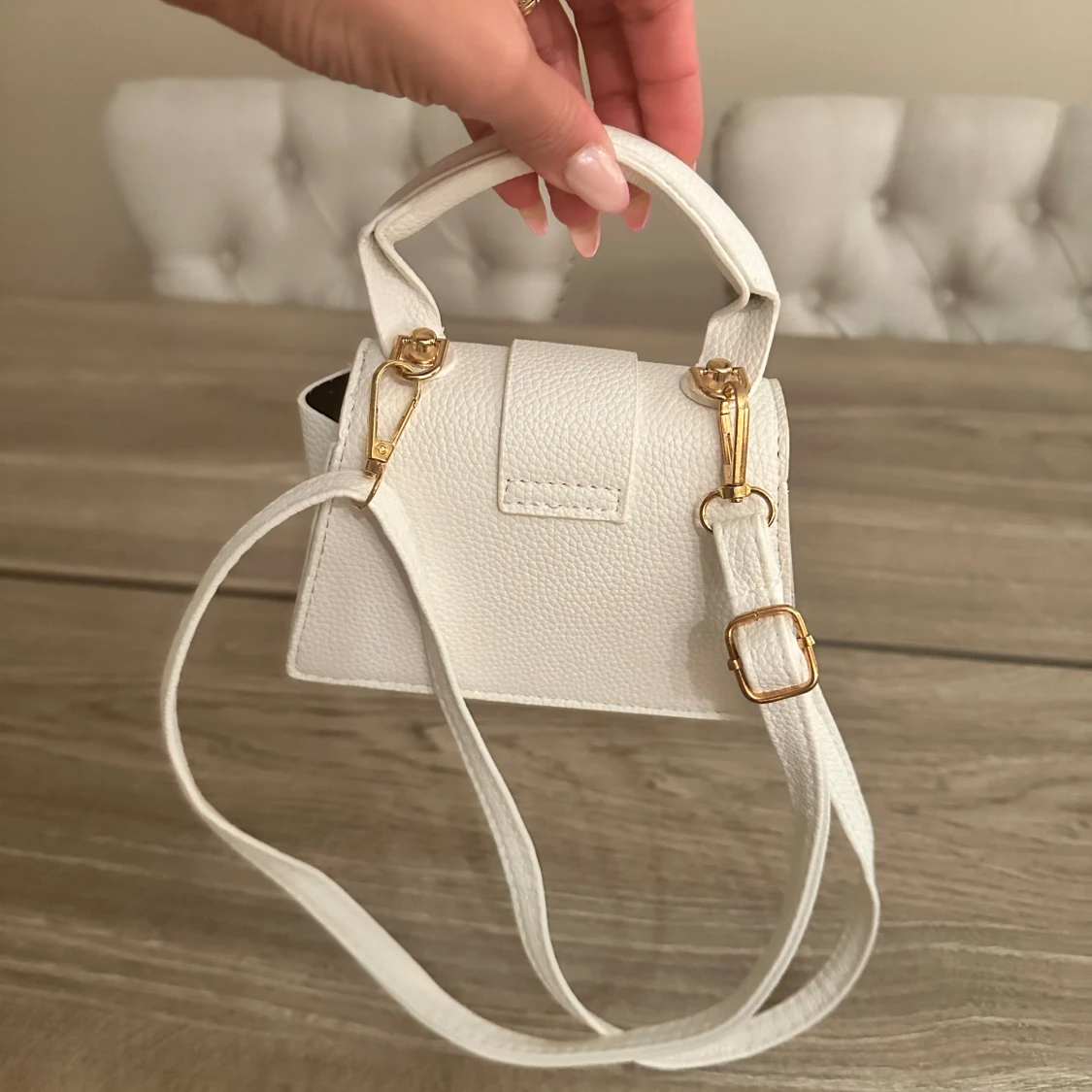 Vit liten väska - 91