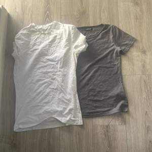 Två tröjor 