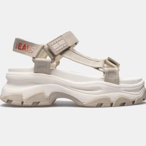 Chunky sandals Tommy Hilfiger - Tommy Hilfiger Sandaler Chunky Tie Dye Webbing Sandal i stl 40! Helt oanvända!