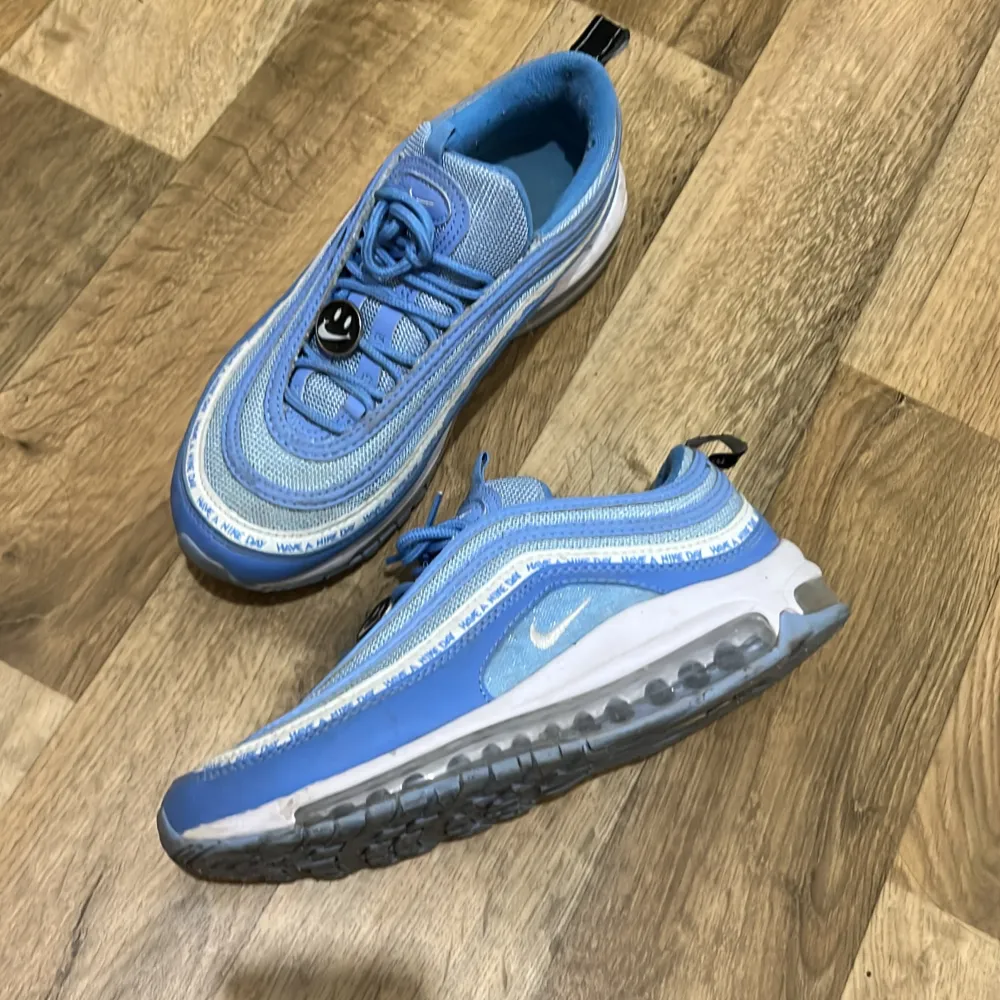 sköna limited edition nike airmax 97 