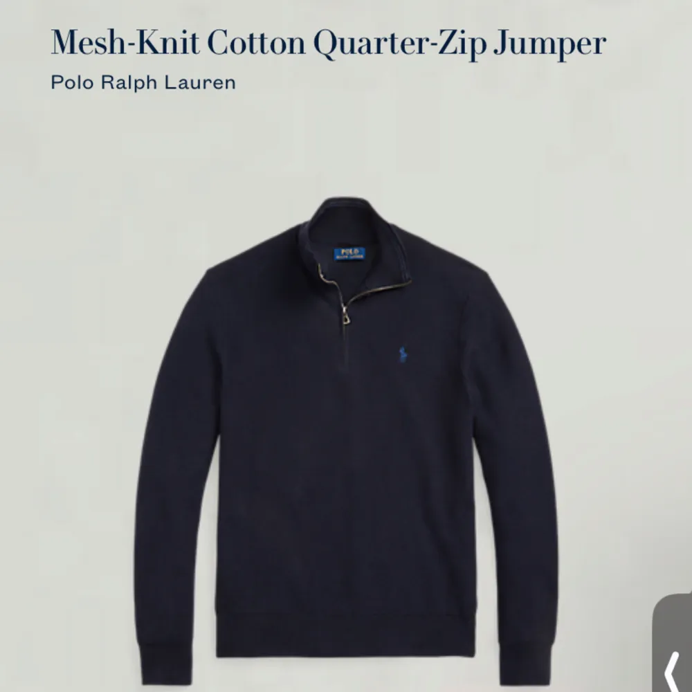 Tja säljer tyvärr nu min Ralph lauren half zip då den börjar bli lite liten Sitter som en S. Köpte den i butik för 2195kr. (Kvitto finns) skit snygg och skönt material. Inga defekter toppen skick. . Tröjor & Koftor.