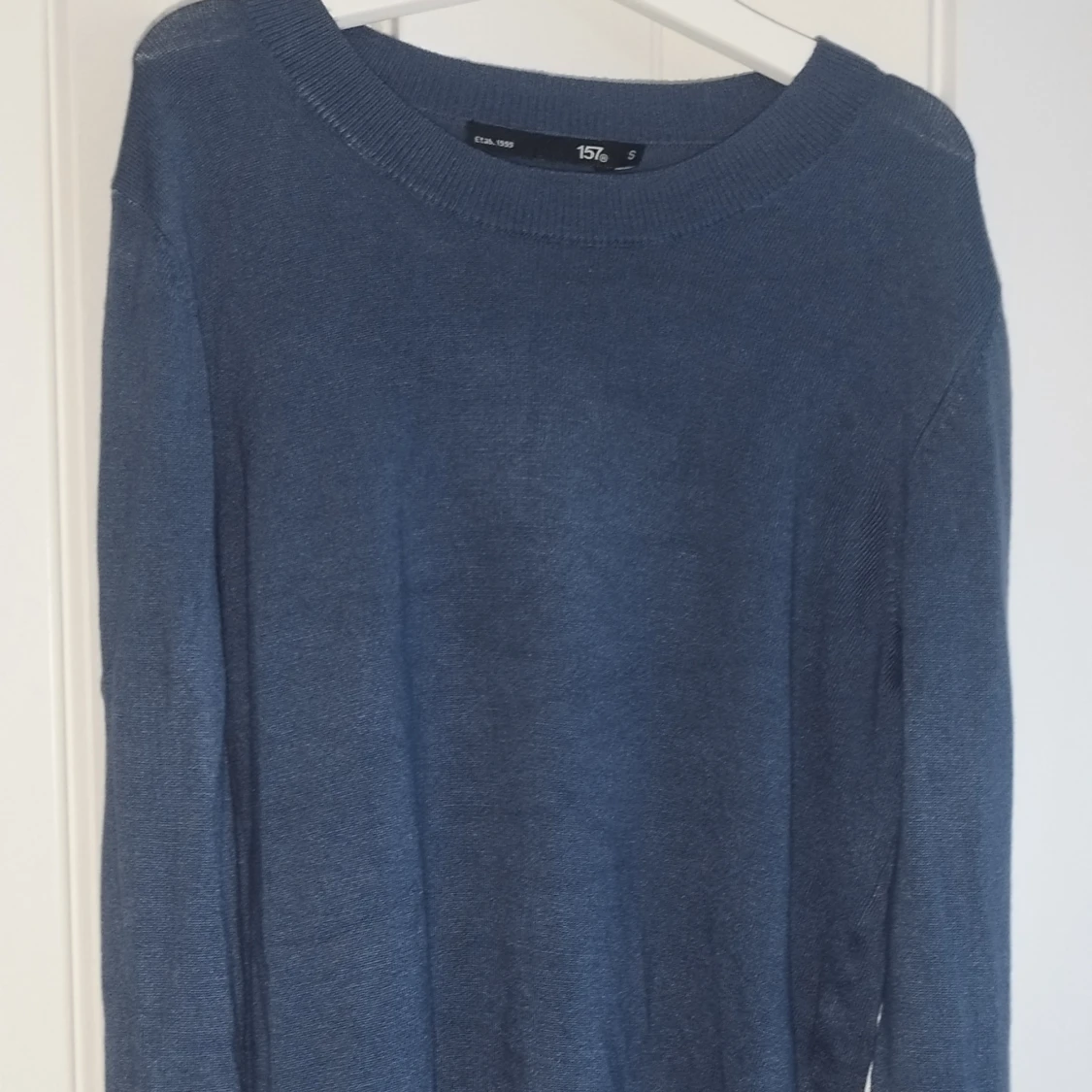 Blå tunn tröja - 91