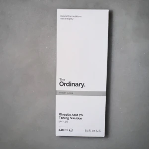 Helt ny och oöppnad the ordinary  - The Ordinary-Glycolic Acid 7% Toning Solution 240 ml