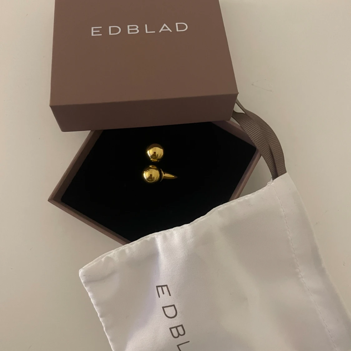 Edblad ring