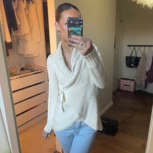 bondelid tröja - vit bondelid tröja i 8/10 skick. strl S💘