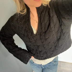 Stickad tröja  - Säljer denna stickade tröjan från na-kd, skriv för intresse! ❤️‍🔥