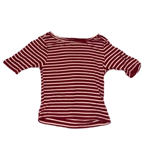 Fishbone sister t-shirt/baby tee  - Fishbone sister t-shirt/baby tee, storlek S. 