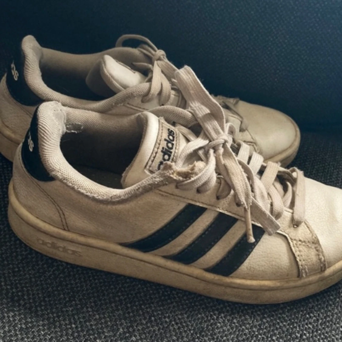 Adidas skor