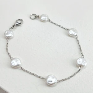 Handgjort armband  - Handgjort armband ● Material-Zirkon, silverpläterad rostfritt stål och plastik.*Armband längd-17,5cm. Följ:@ekjewelryofficial 