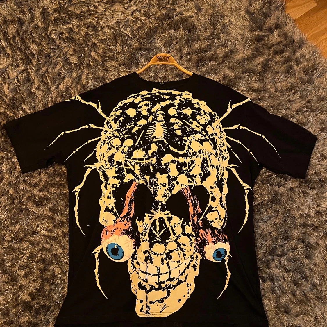 UNWANTED ”Carnage All Over” T-Shirt - 90