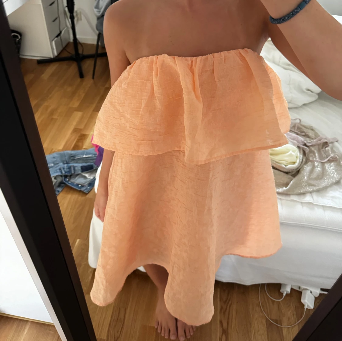 Persikofärgad klänning - 91