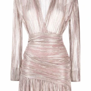 Maje klänning rosa - Maje klänning i toppenskick bara använd 2 gånger 🥰 Skriv privat för fler frågor 🥰