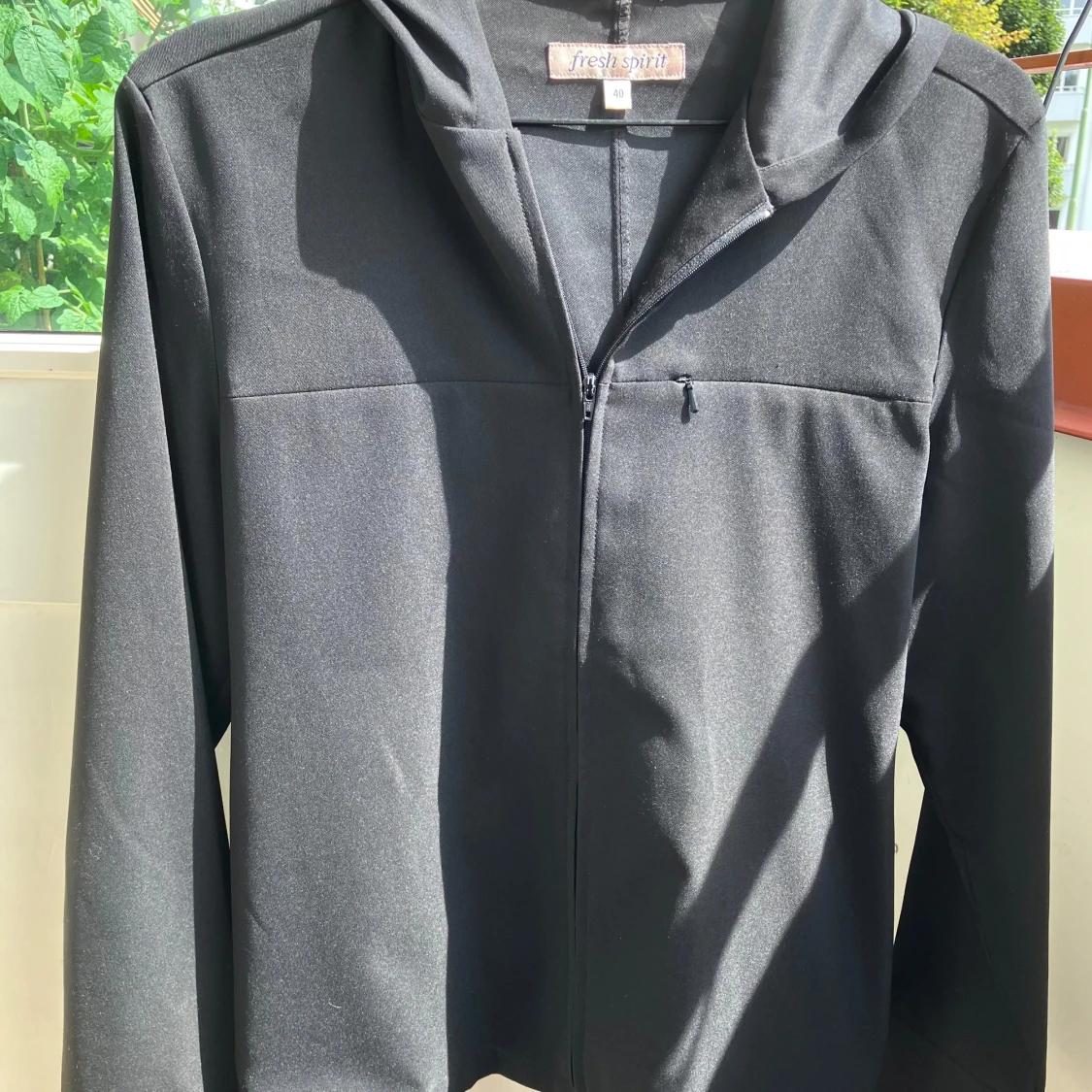 Svart vindjacka, stilfull, Fresh spirit, stl 40