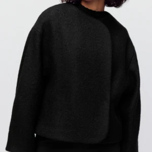 SÖKER! - Söker mq samantha jacket från förra hösten i storlek xs eller s. Funkar i både vit och svart! 💕