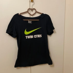 Nike t-shirt - Normal i storleken.