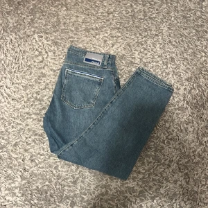 Mavi jeans  - Säljer mina Mavi jeans då jag inte har någon användning av dem, jeansen är i fin skick 