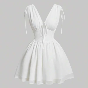 Studentklänning  - Aldrig använd student klänning då den var för liten. 