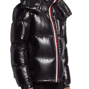 Moncler jacka aldrig använt - Finns mer bilder vid behövs pris kan diskuteras 