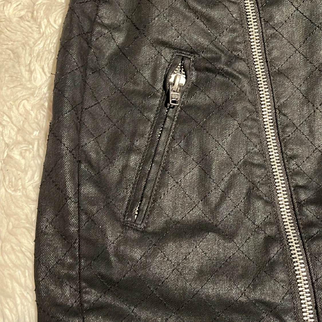 Skinnimiterad kjol - 91