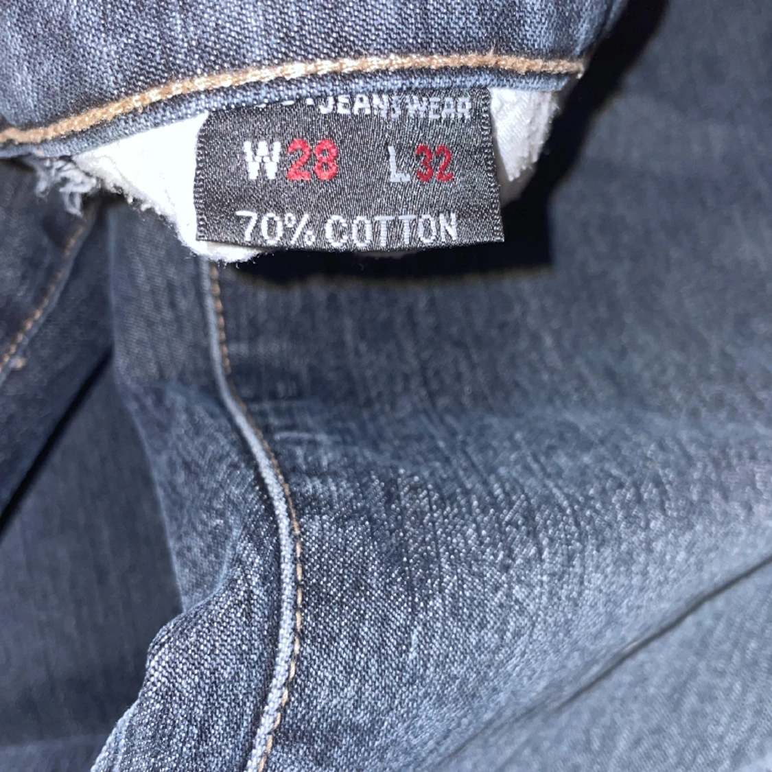 Mörkblåa jeans - 91