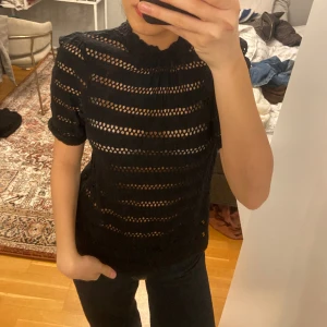 Topp - Festtopp eller bara vanlig topp! Super fin! 