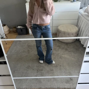 Ltb jeans  - Säljer dessa ltb jeans i modell valerie. Säljer då de är för stora och inte sitter bra på mig. Hör av dig vid frågor och intresse!!🌺🌺