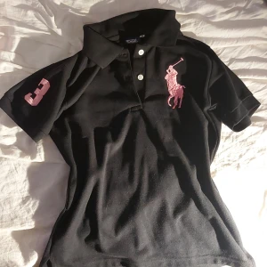 Snygg tröja💗 - Storlek M men liten i storleken skulle mer säga S o kan passa XS💕