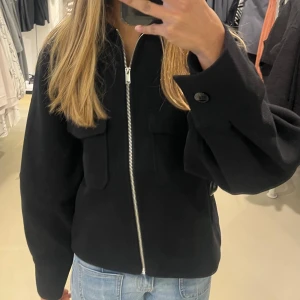 Svart kappa - Kommer inte till användning 