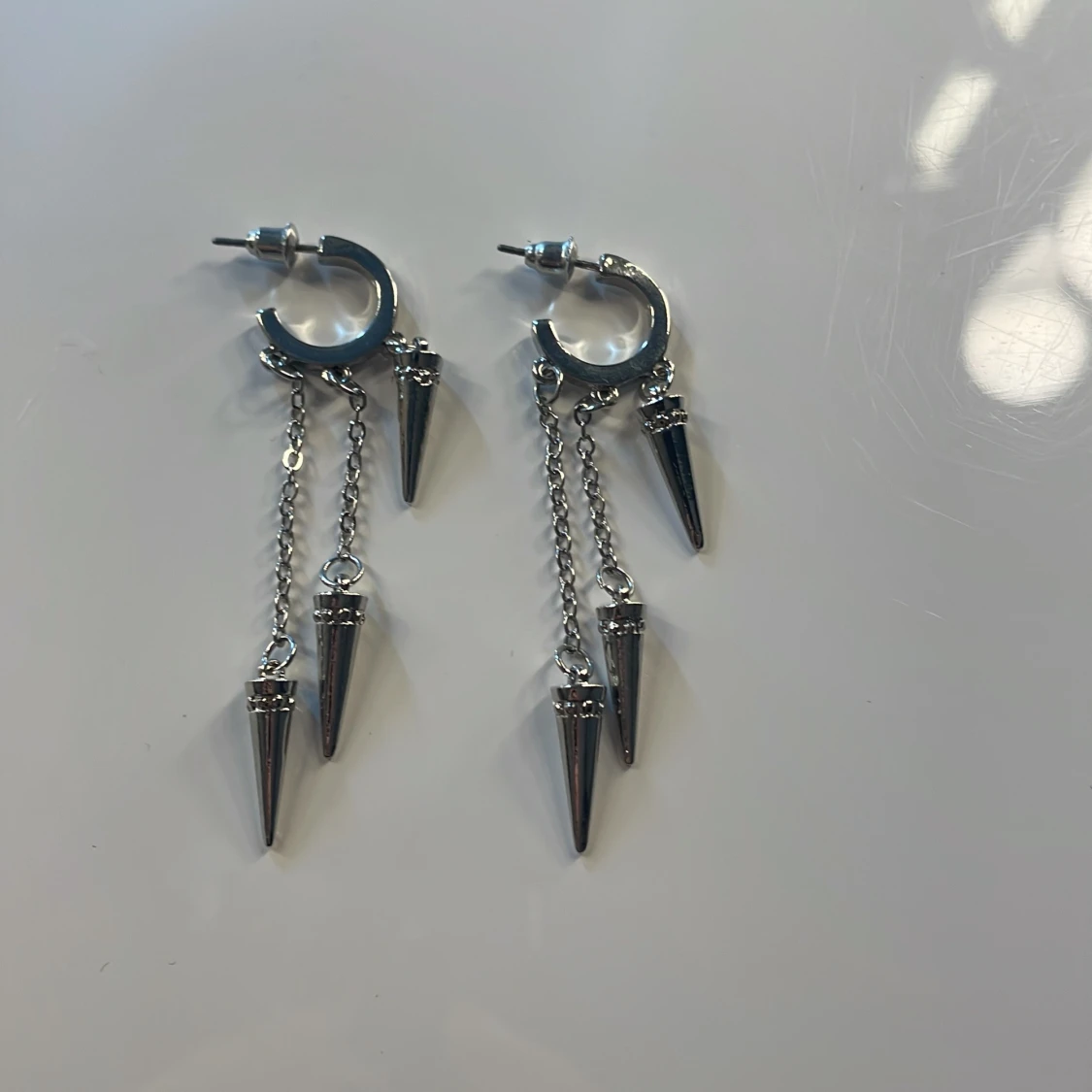 Pik örhängen