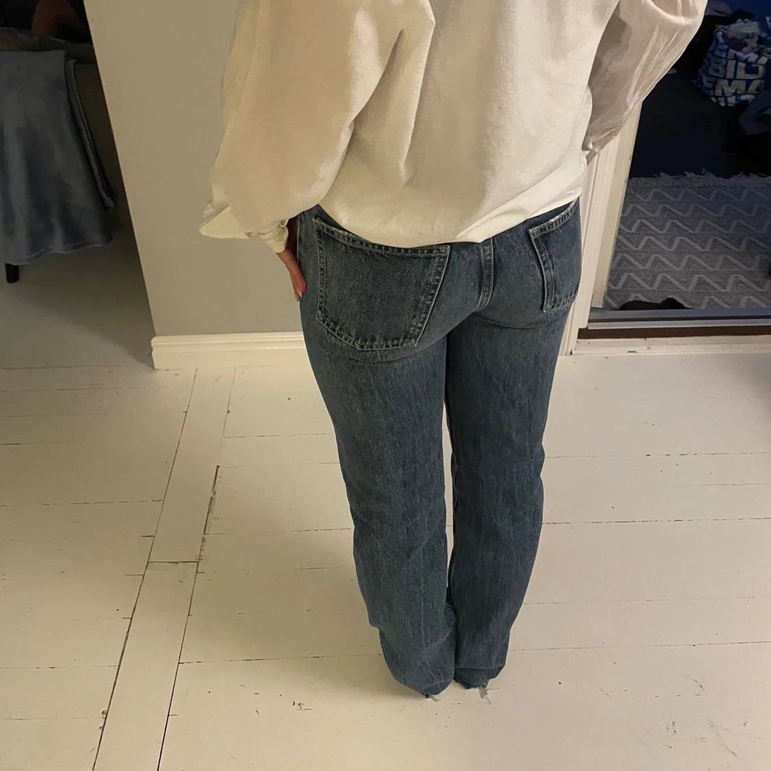Mörkblå jeans