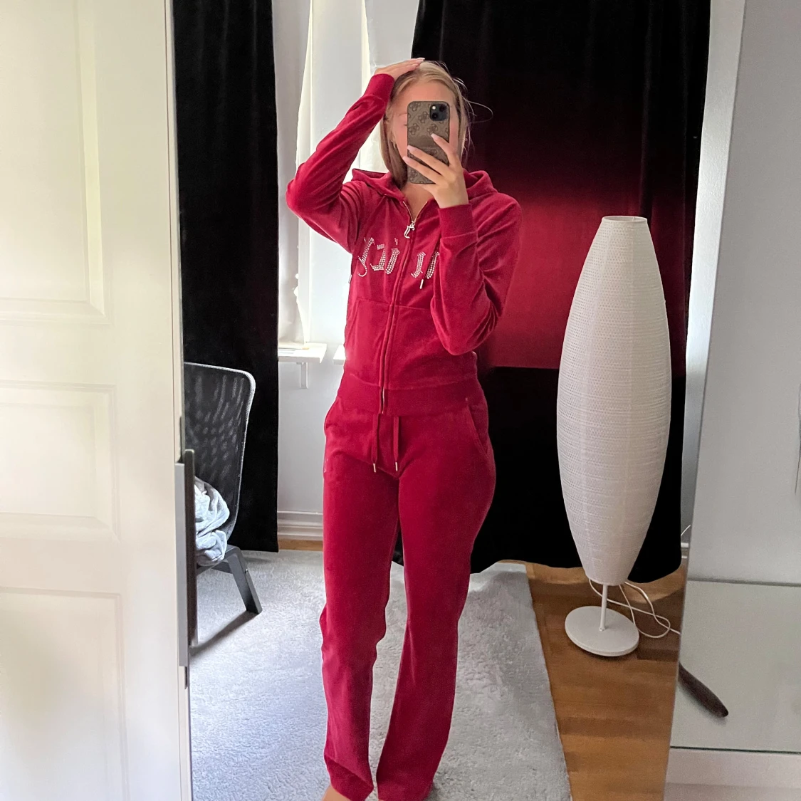 Röd hoodie från Juicy Couture - 91