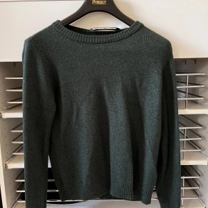 Vila stickad tröja - Stickad tröja från vila🌸