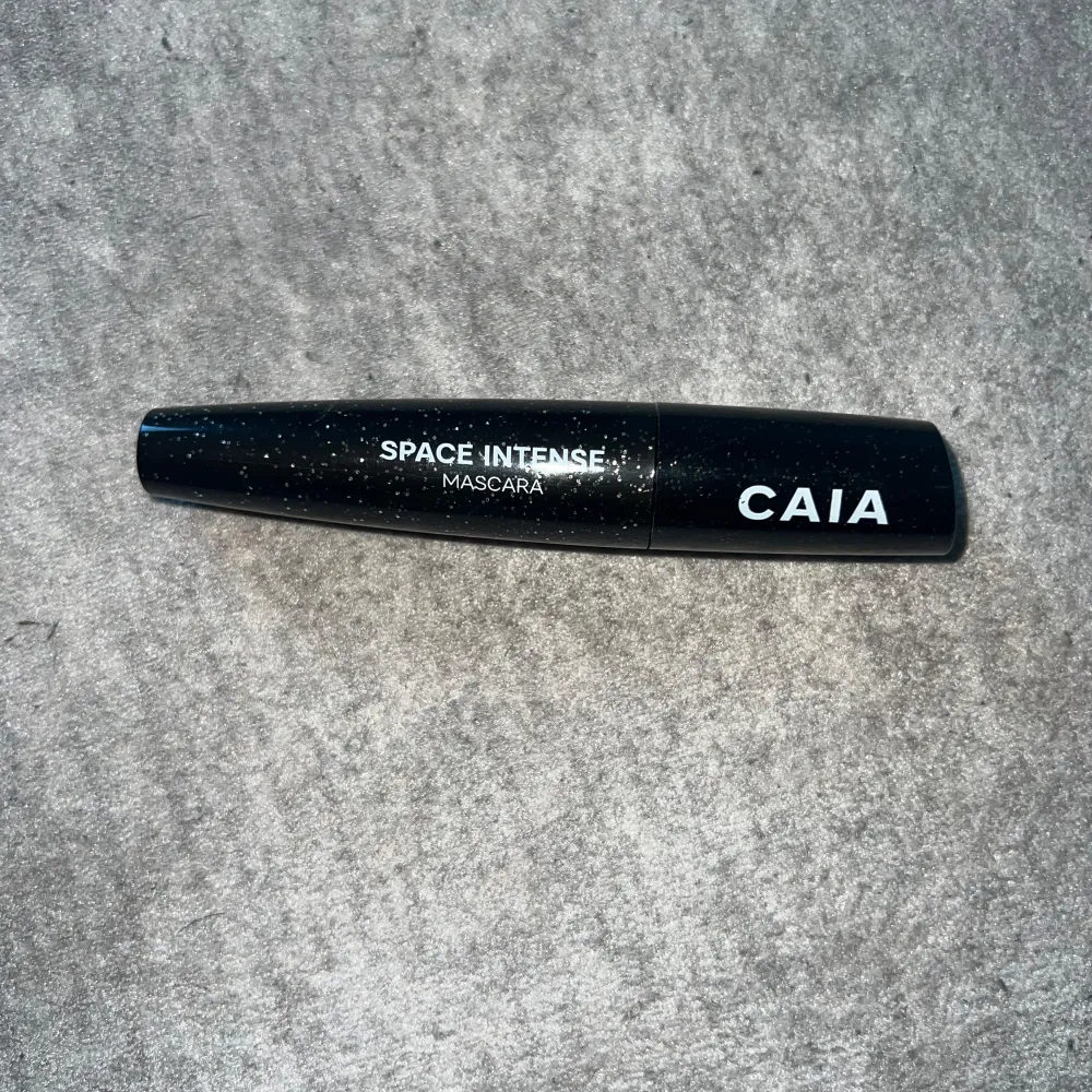 Caia Space intense mascara . Skönhet.