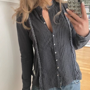 Odd Molly topp - Så fin top från Odd Molly som ej kommer till användning. I deras storlek 1. Frakt tillkommer.