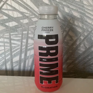 Prime Cherry Freeze - Säljer prime i cherry freeze smak. 1 för 25kr och två kostar 40kr