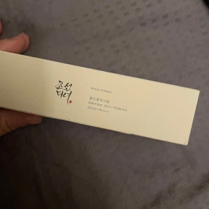 Solkräm Beauty of Joseon - Solkräm till ansikte med SPF 50 från Beauty of Joseon. Helt oöppnad. Jättebra solkräm till ansiktet som sjunker in snabbt och lätt i huden