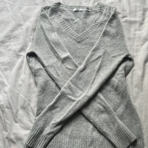 Supermysig grå stickad tröja❤️ - Grå stickad tröja, pris kan diskuteras🩵🩵