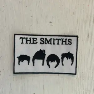 En helt oanvänd The Smiths patch jag köpte på Sweden Rock 2023 men dne har inte använts då jag i princip slutat lyssna på dem. Hör gärna av er istället för att använda köp nu!