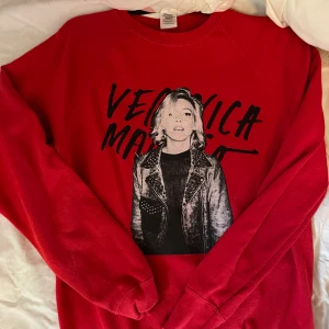 Veronica Maggio tröja  - Säljer min Veronica Maggio tröja  Knappt använd 