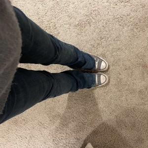 Slutsålda LTB jeans i modellen valerie - Jättebra skick! Nypris 800kr och färgen jag äger är slutsåld. Bootcut modell.