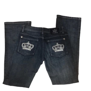 Victoria Beckham  - Intressekontroll på mina flare Victoria Beckham byxor i nyskick, storlek m/30