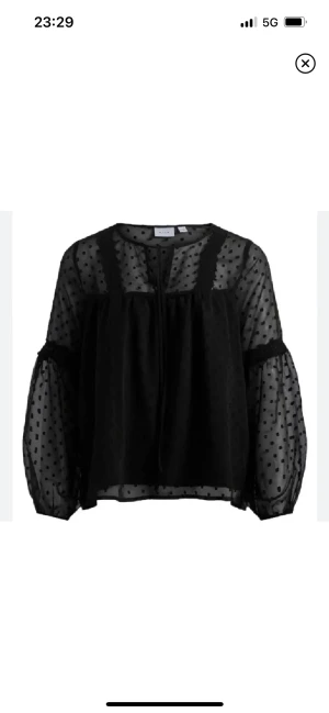 Blus - Superfin blus som inte kommer till användning, fint skick💞 passar xs-s