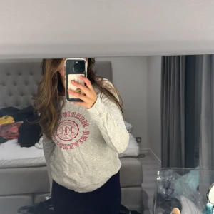 Morris tröja - Säljer denna fina tröja från morris då den inte längre används. Är använd sparsamt och är som ny!❤️ tveka inte på att skriva vid frågor eller intresse.